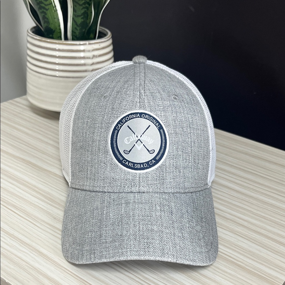 Callaway Grey & White Trucker Hat!! NWT!!🤍